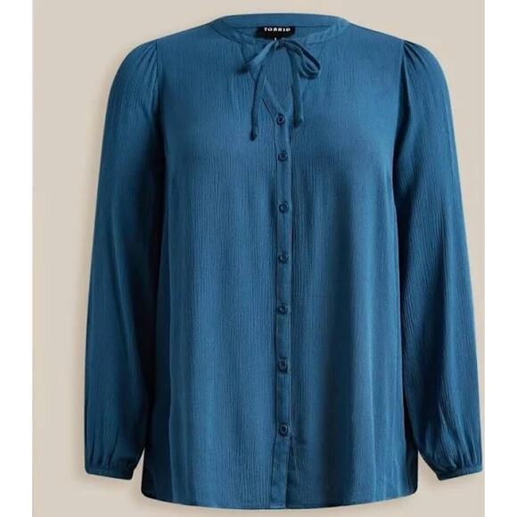 Torrid Blue Crinkle Gauze‎ Button Front Blouse Tie Neck Long Sleeve 4X Blue New - Picture 1 of 8